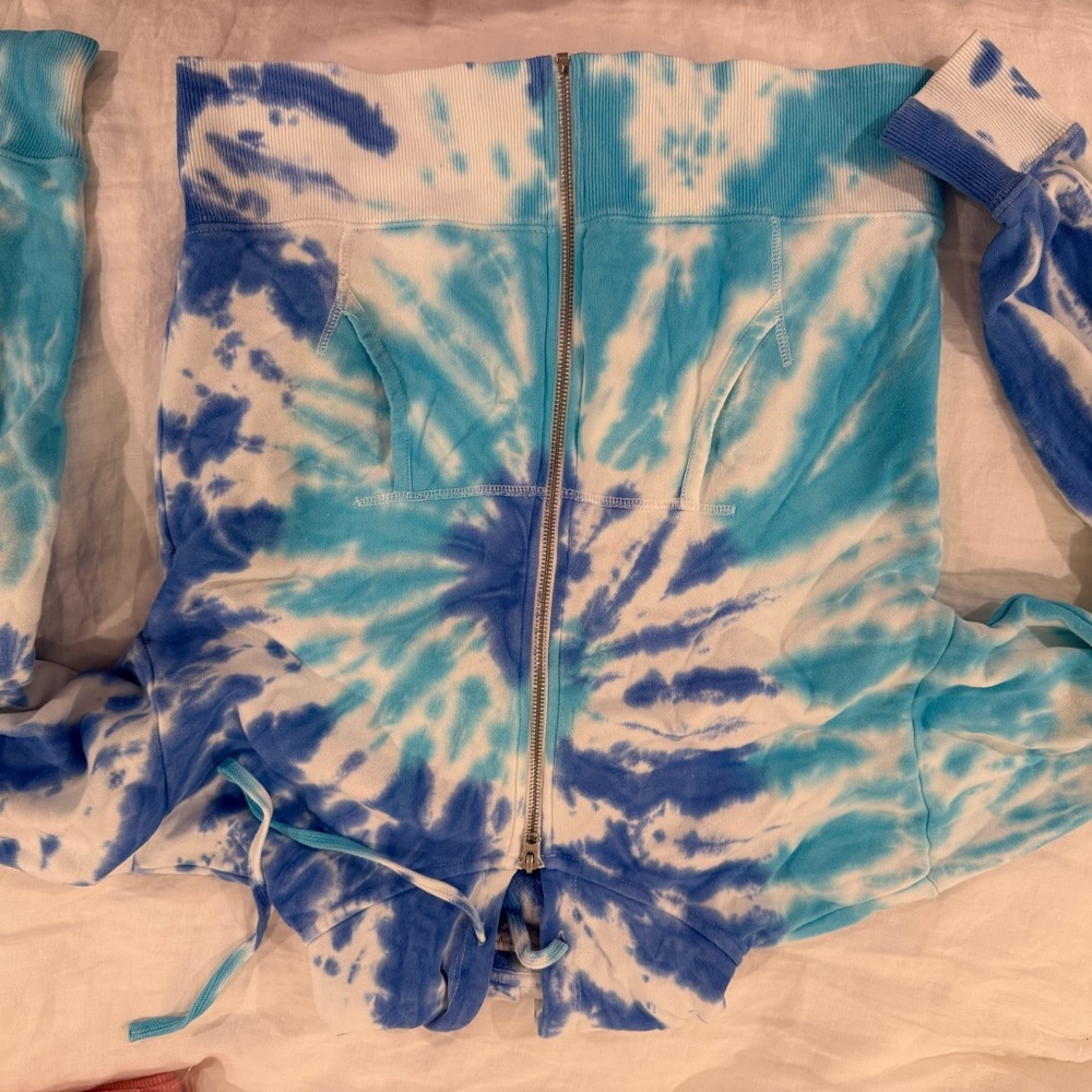 Blue Tie-Dye Zip-Up Hoodie